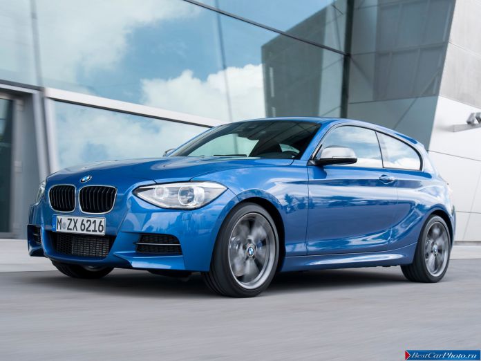 2012 BMW 1-series 3-door M135i - фотография 13 из 33