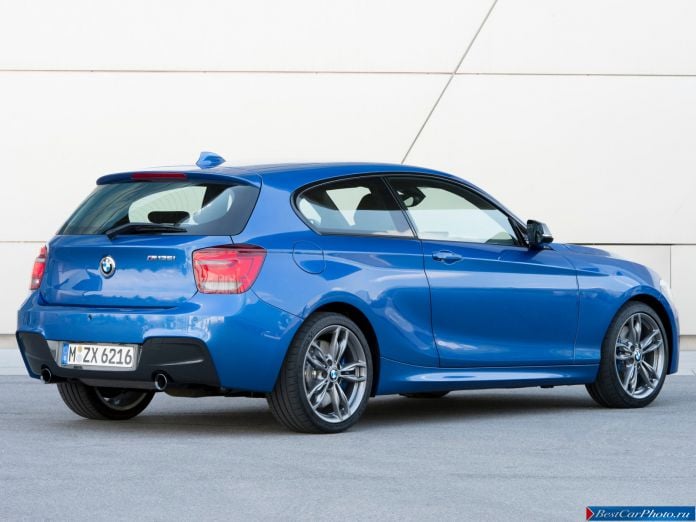 2012 BMW 1-series 3-door M135i - фотография 18 из 33