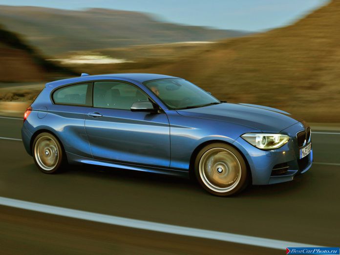 2012 BMW 1-series 3-door M135i - фотография 20 из 33