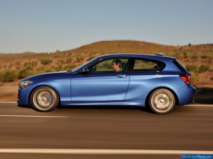 2012 BMW 1-series 3-door M135i - фотография 23 из 33