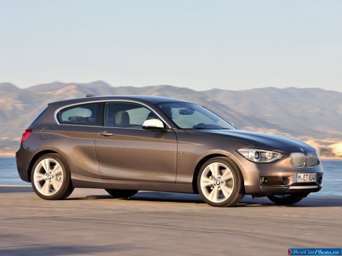 2012 BMW 1-series 3-door - фотография 16 из 20