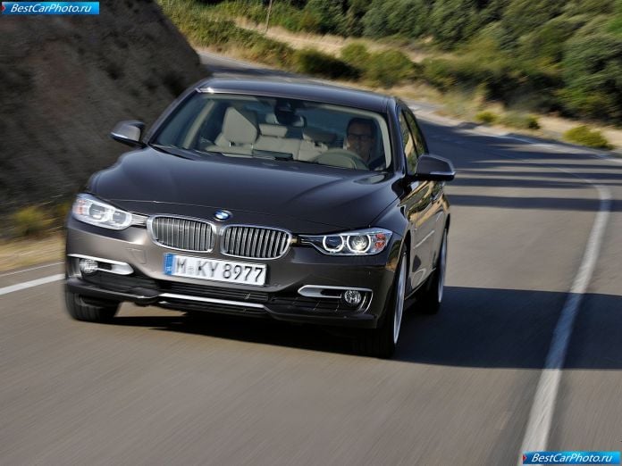 2012 BMW 3-series Sedan - фотография 23 из 114 2012 BMW 3-series Sedan - фотография 23 из 114