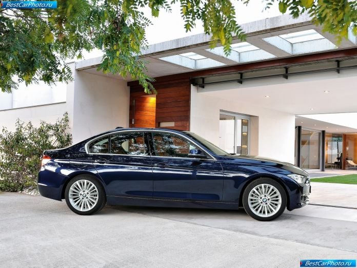 2012 BMW 3-series Sedan - фотография 40 из 114 2012 BMW 3-series Sedan - фотография 40 из 114