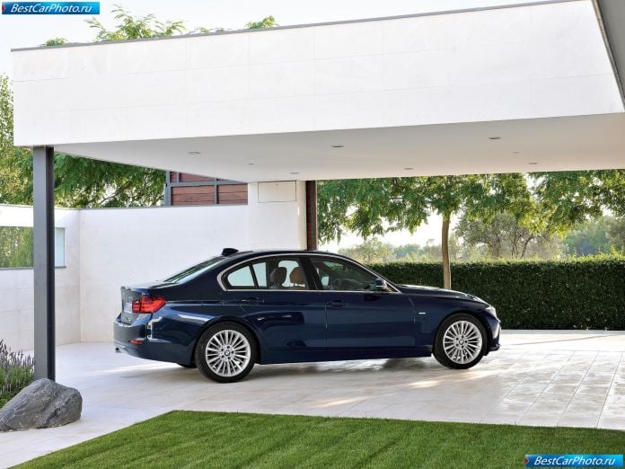 2012 BMW 3-series Sedan - фотография 41 из 114 2012 BMW 3-series Sedan - фотография 41 из 114