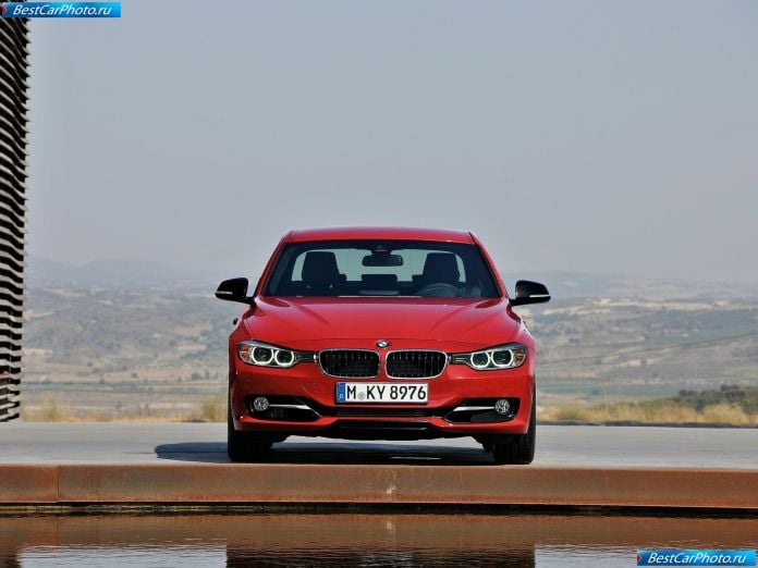 2012 BMW 3-series Sedan - фотография 54 из 114 2012 BMW 3-series Sedan - фотография 54 из 114