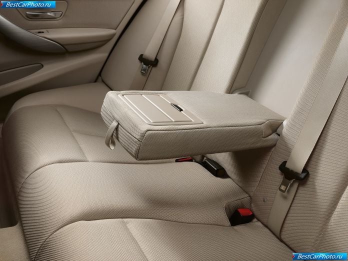 2012 BMW 3-series Sedan - фотография 77 из 114 2012 BMW 3-series Sedan - фотография 77 из 114