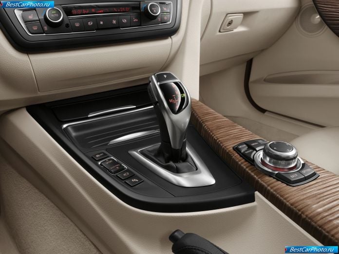 2012 BMW 3-series Sedan - фотография 82 из 114