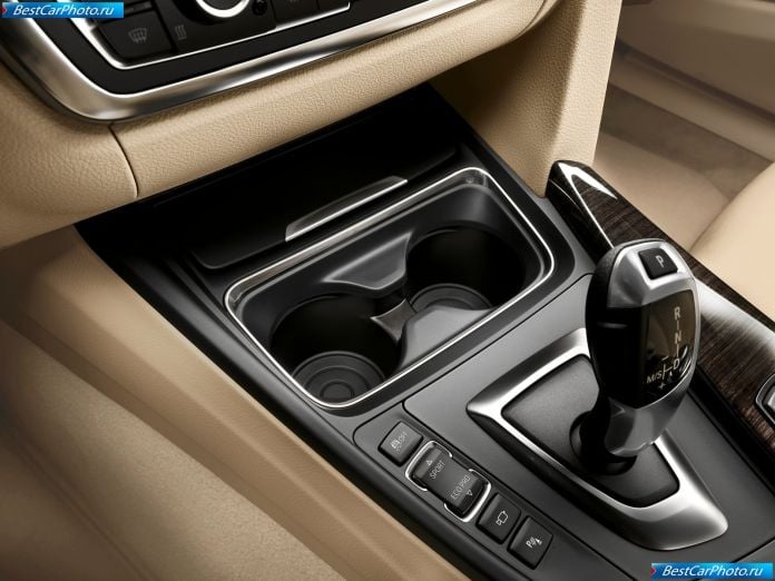 2012 BMW 3-series Sedan - фотография 84 из 114 2012 BMW 3-series Sedan - фотография 84 из 114