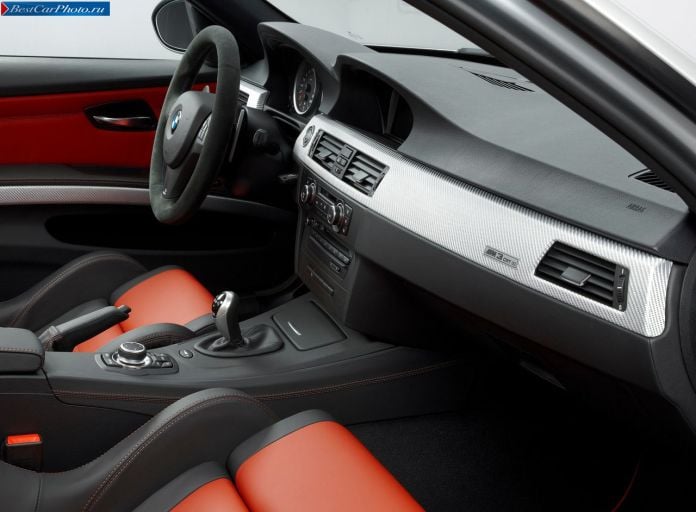 2012 BMW M3 CRT - фотография 16 из 29 2012 BMW M3 CRT - фотография 16 из 29