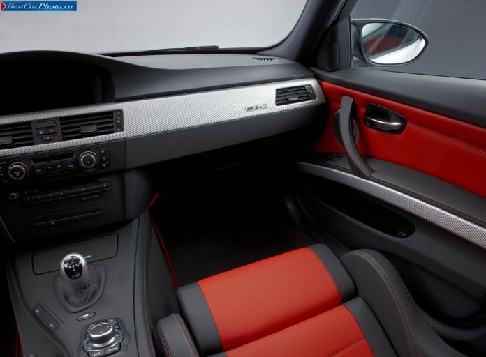 2012 BMW M3 CRT - фотография 18 из 29
