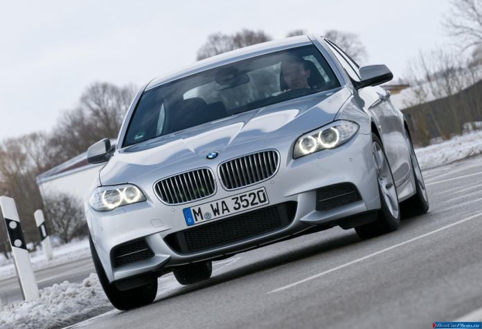 2012 BMW 5-series M550d xDrive Sedan - фотография 4 из 116 2012 BMW 5-series M550d xDrive Sedan - фотография 4 из 116