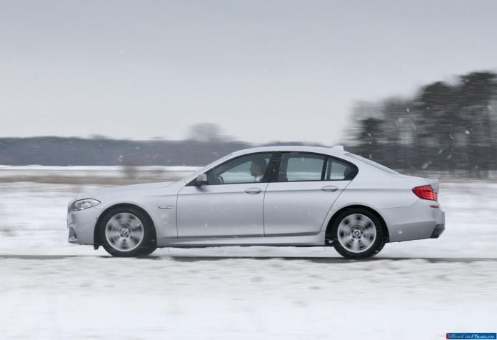 2012 BMW 5-series M550d xDrive Sedan - фотография 21 из 116 2012 BMW 5-series M550d xDrive Sedan - фотография 21 из 116