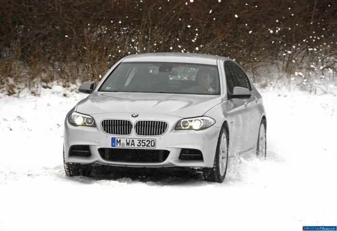 2012 BMW 5-series M550d xDrive Sedan - фотография 26 из 116