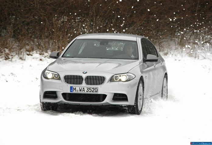 2012 BMW 5-series M550d xDrive Sedan - фотография 26 из 116 2012 BMW 5-series M550d xDrive Sedan - фотография 26 из 116