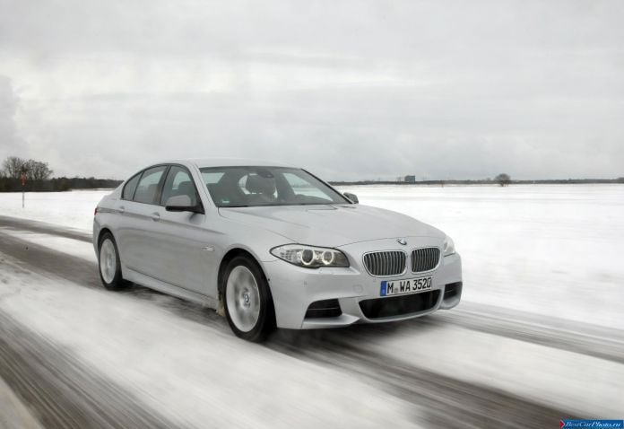 2012 BMW 5-series M550d xDrive Sedan - фотография 30 из 116