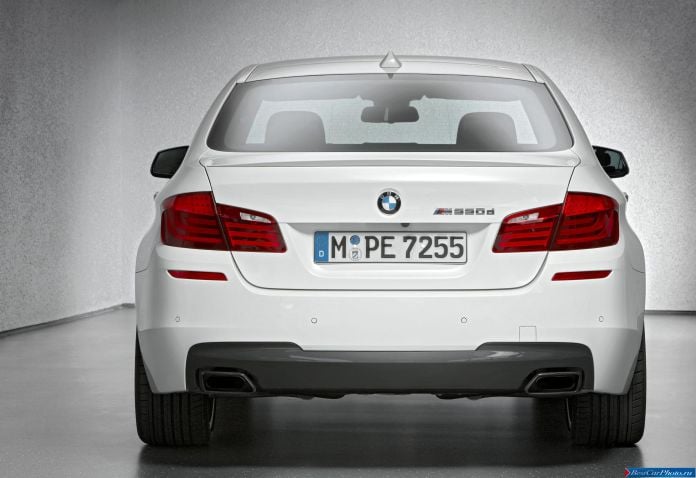 2012 BMW 5-series M550d xDrive Sedan - фотография 66 из 116 2012 BMW 5-series M550d xDrive Sedan - фотография 66 из 116