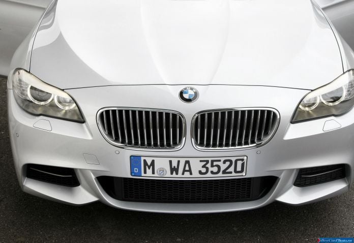 2012 BMW 5-series M550d xDrive Sedan - фотография 67 из 116
