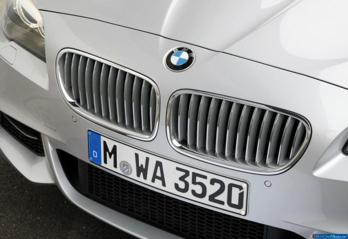 2012 BMW 5-series M550d xDrive Sedan - фотография 69 из 116