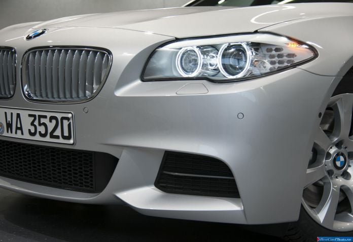 2012 BMW 5-series M550d xDrive Sedan - фотография 70 из 116