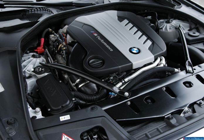 2012 BMW 5-series M550d xDrive Sedan - фотография 91 из 116