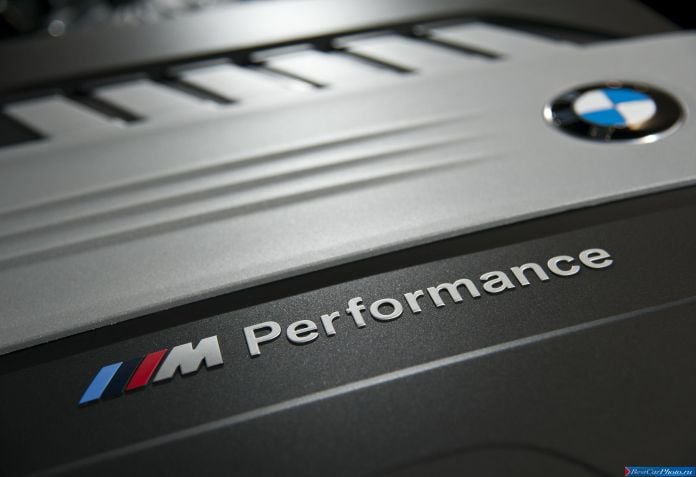 2012 BMW 5-series M550d xDrive Sedan - фотография 98 из 116
