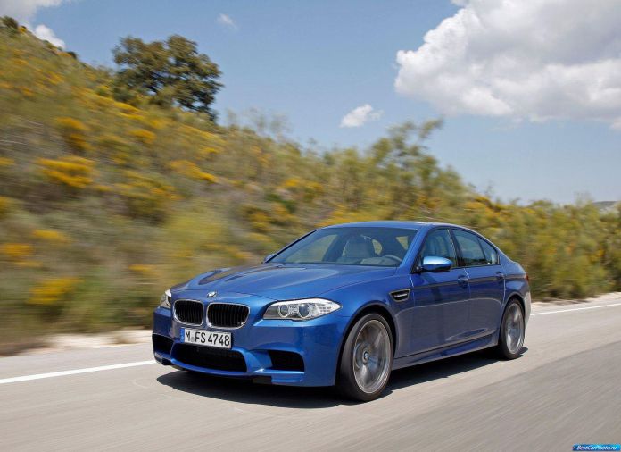 2012 BMW 5-series M Sedan - фотография 2 из 254 2012 BMW 5-series M Sedan - фотография 2 из 254