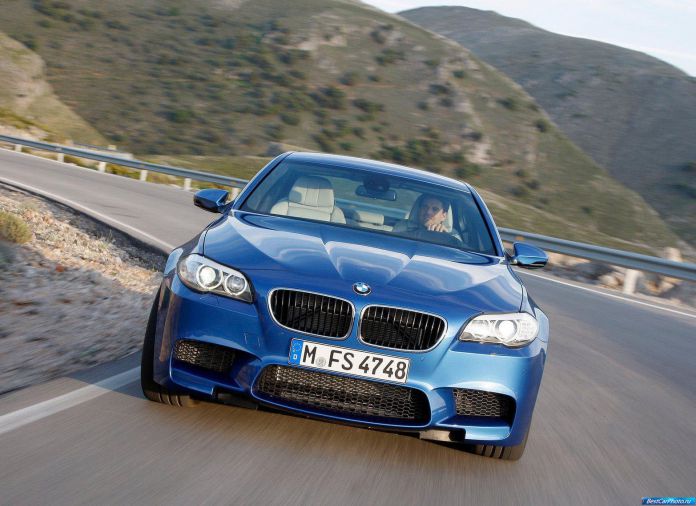 2012 BMW 5-series M Sedan - фотография 13 из 254 2012 BMW 5-series M Sedan - фотография 13 из 254