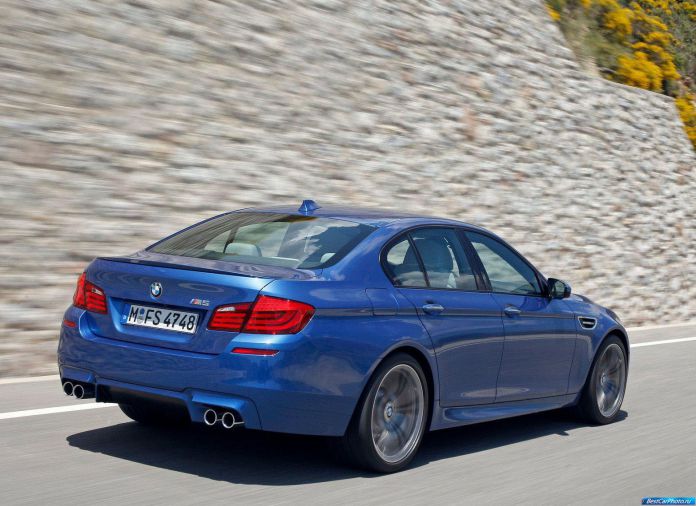 2012 BMW 5-series M Sedan - фотография 16 из 254 2012 BMW 5-series M Sedan - фотография 16 из 254