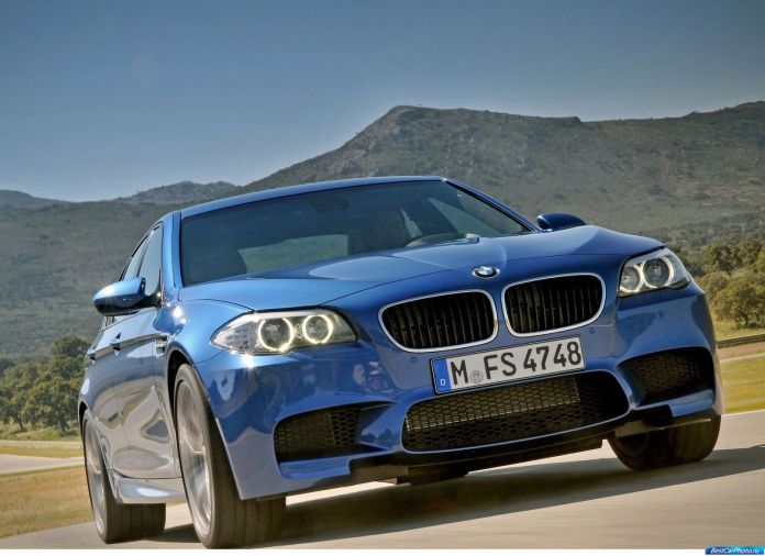 2012 BMW 5-series M Sedan - фотография 17 из 254