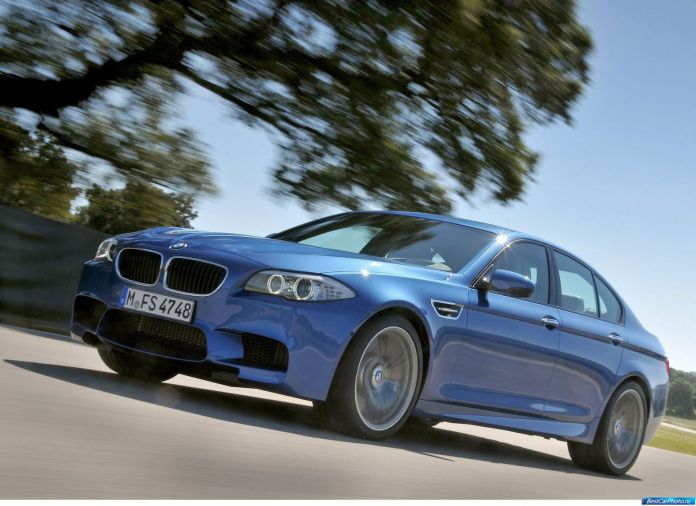 2012 BMW 5-series M Sedan - фотография 21 из 254 2012 BMW 5-series M Sedan - фотография 21 из 254