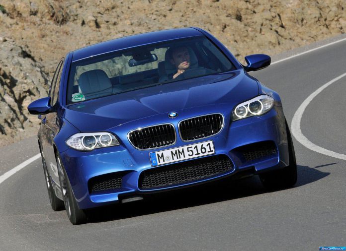 2012 BMW 5-series M Sedan - фотография 26 из 254