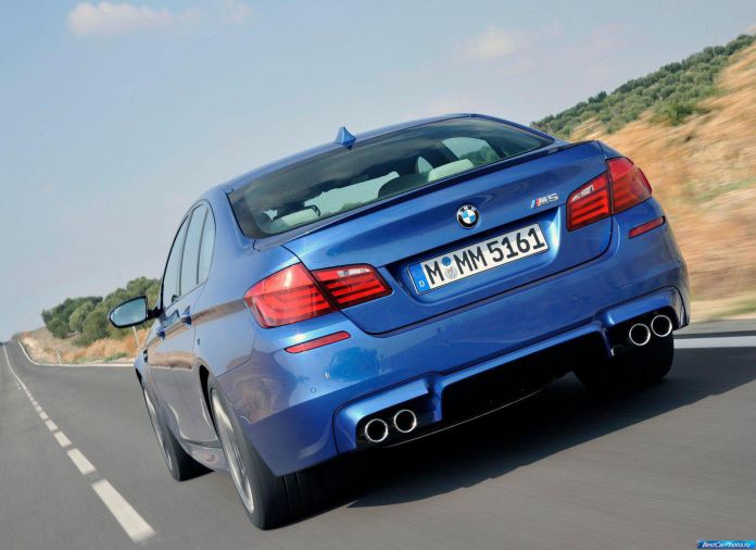 2012 BMW 5-series M Sedan - фотография 28 из 254 2012 BMW 5-series M Sedan - фотография 28 из 254