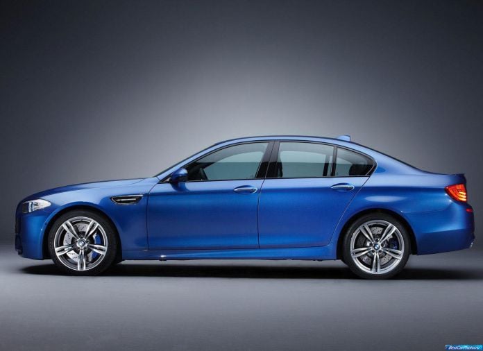 2012 BMW 5-series M Sedan - фотография 30 из 254 2012 BMW 5-series M Sedan - фотография 30 из 254