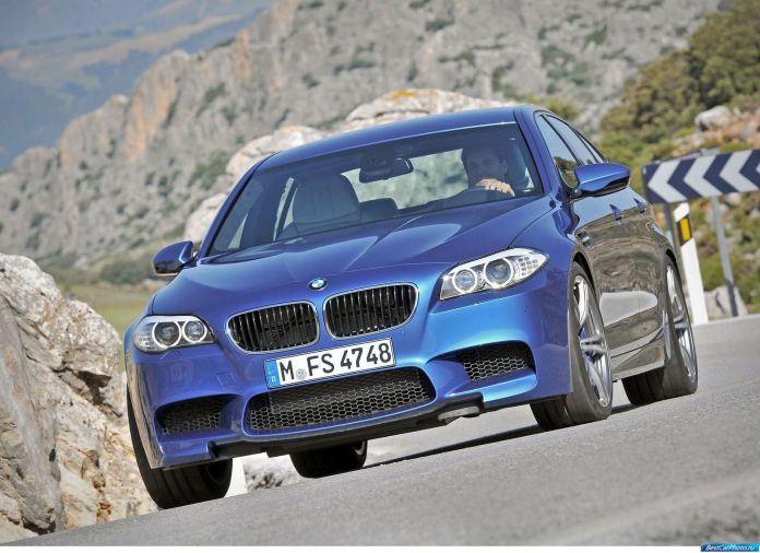 2012 BMW 5-series M Sedan - фотография 45 из 254