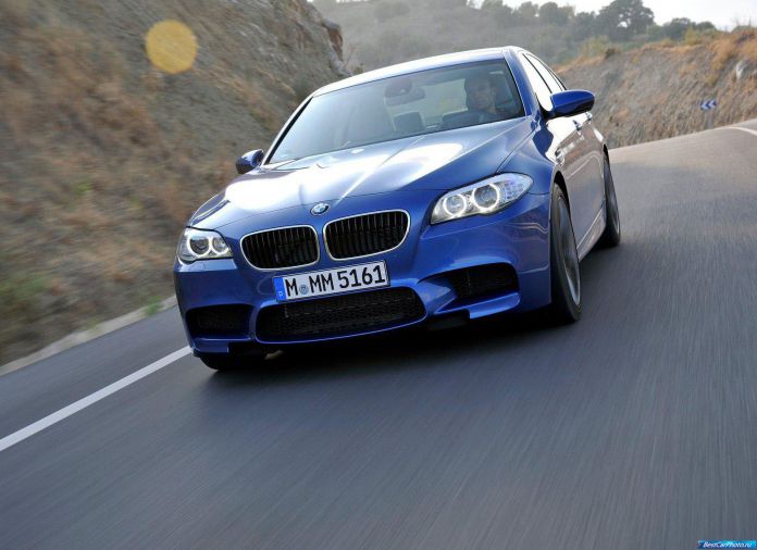 2012 BMW 5-series M Sedan - фотография 48 из 254 2012 BMW 5-series M Sedan - фотография 48 из 254