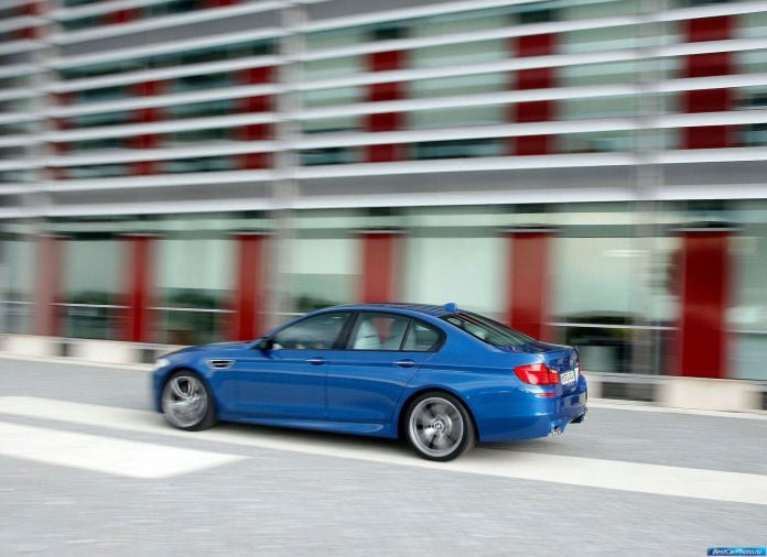 2012 BMW 5-series M Sedan - фотография 73 из 254