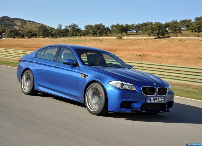 2012 BMW 5-series M Sedan - фотография 86 из 254 2012 BMW 5-series M Sedan - фотография 86 из 254