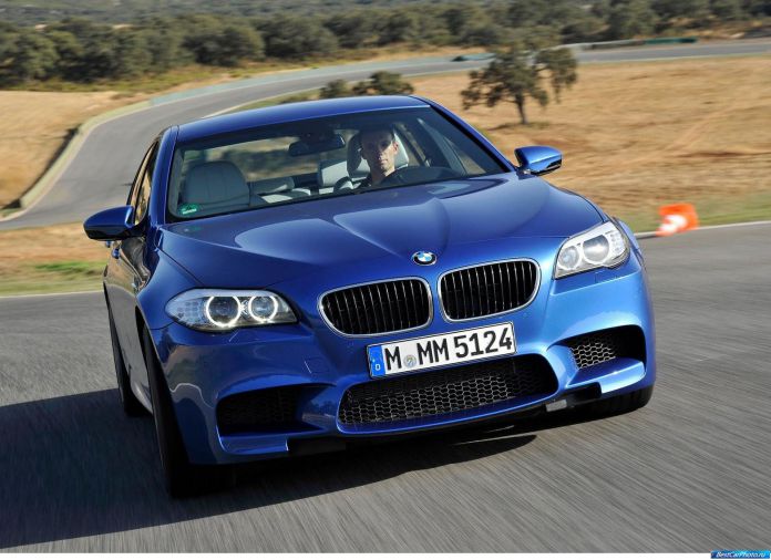 2012 BMW 5-series M Sedan - фотография 90 из 254