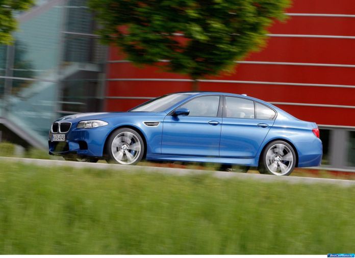2012 BMW 5-series M Sedan - фотография 96 из 254