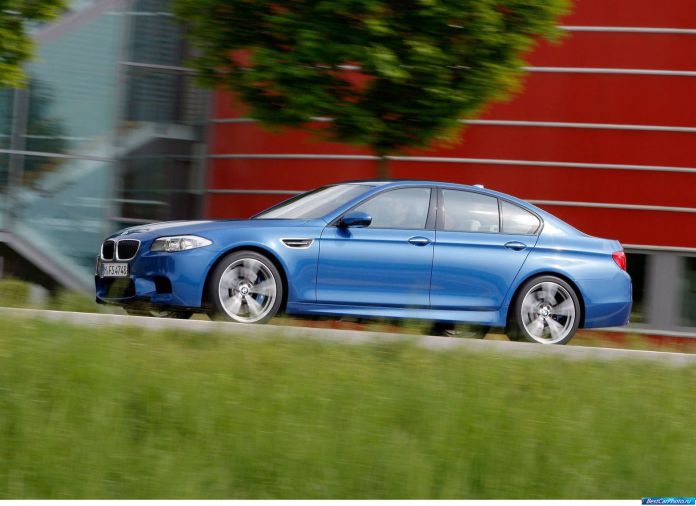 2012 BMW 5-series M Sedan - фотография 96 из 254 2012 BMW 5-series M Sedan - фотография 96 из 254