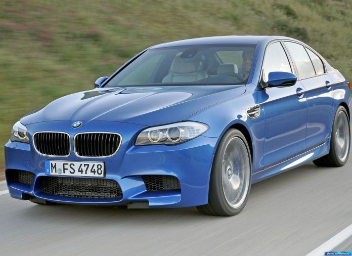 2012 BMW 5-series M Sedan - фотография 105 из 254 2012 BMW 5-series M Sedan - фотография 105 из 254
