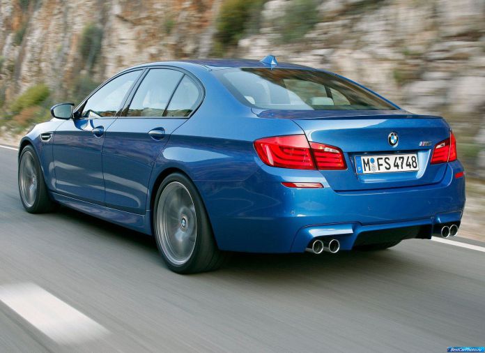2012 BMW 5-series M Sedan - фотография 107 из 254 2012 BMW 5-series M Sedan - фотография 107 из 254