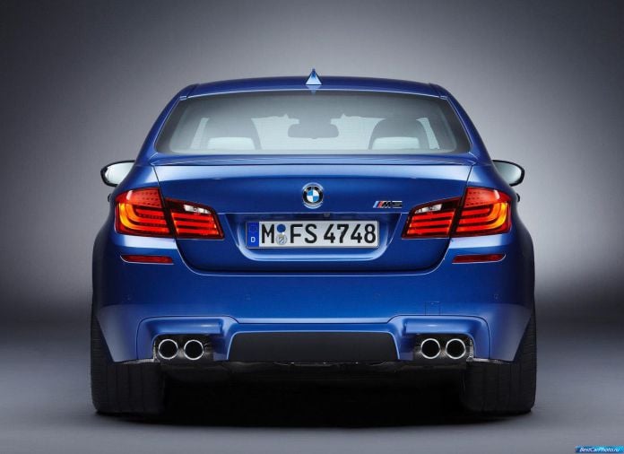 2012 BMW 5-series M Sedan - фотография 116 из 254