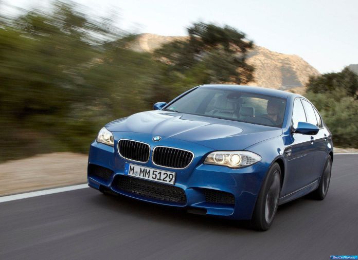 2012 BMW 5-series M Sedan - фотография 122 из 254 2012 BMW 5-series M Sedan - фотография 122 из 254