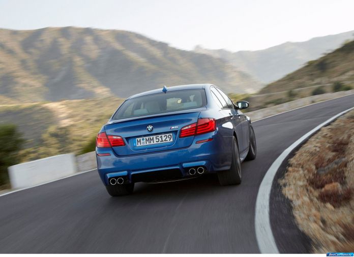 2012 BMW 5-series M Sedan - фотография 146 из 254 2012 BMW 5-series M Sedan - фотография 146 из 254