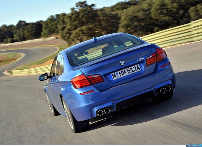 2012 BMW 5-series M Sedan - фотография 147 из 254