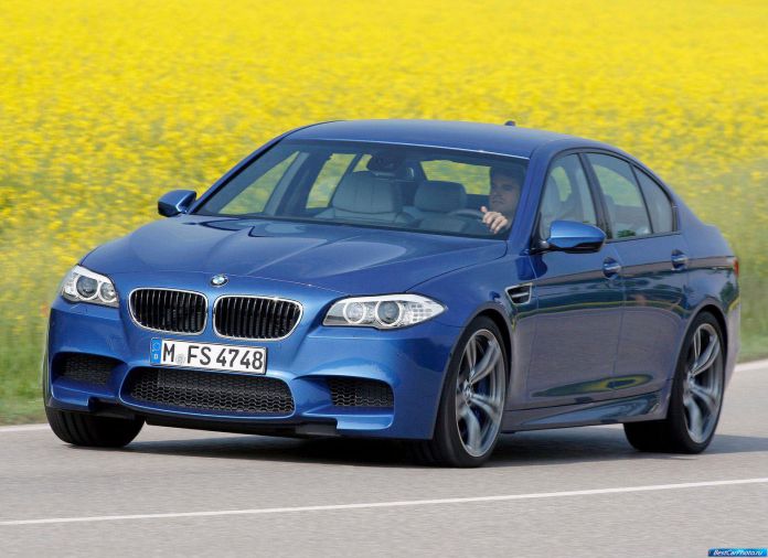 2012 BMW 5-series M Sedan - фотография 150 из 254