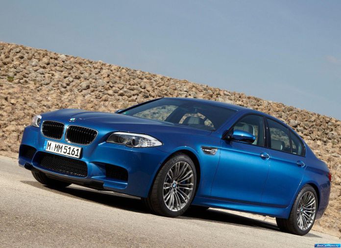 2012 BMW 5-series M Sedan - фотография 155 из 254 2012 BMW 5-series M Sedan - фотография 155 из 254