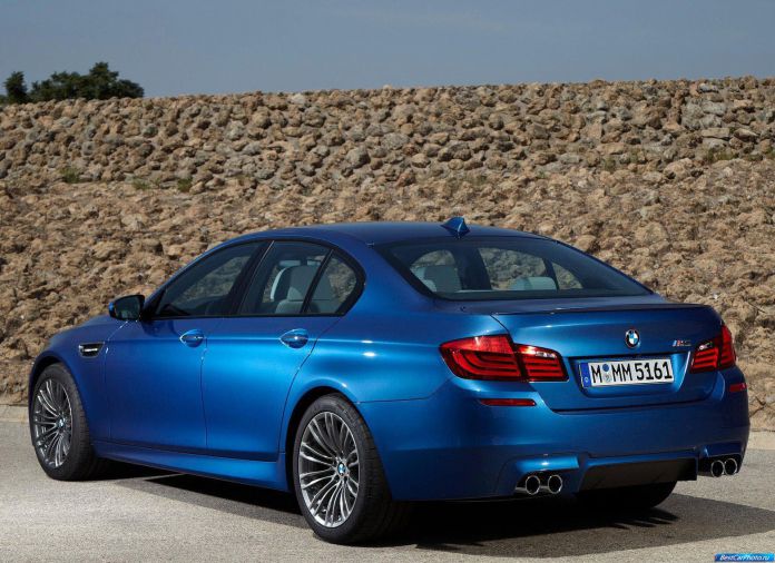 2012 BMW 5-series M Sedan - фотография 156 из 254
