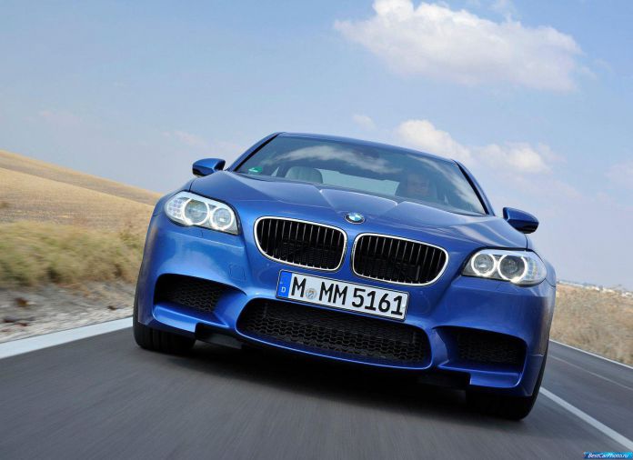 2012 BMW 5-series M Sedan - фотография 159 из 254